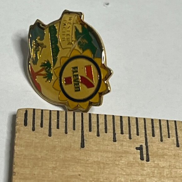VTG 7 Eleven Western Pacific Hollywood Lapel Vest Hat Recognition Pin .75" RARE - Picture 12 of 13